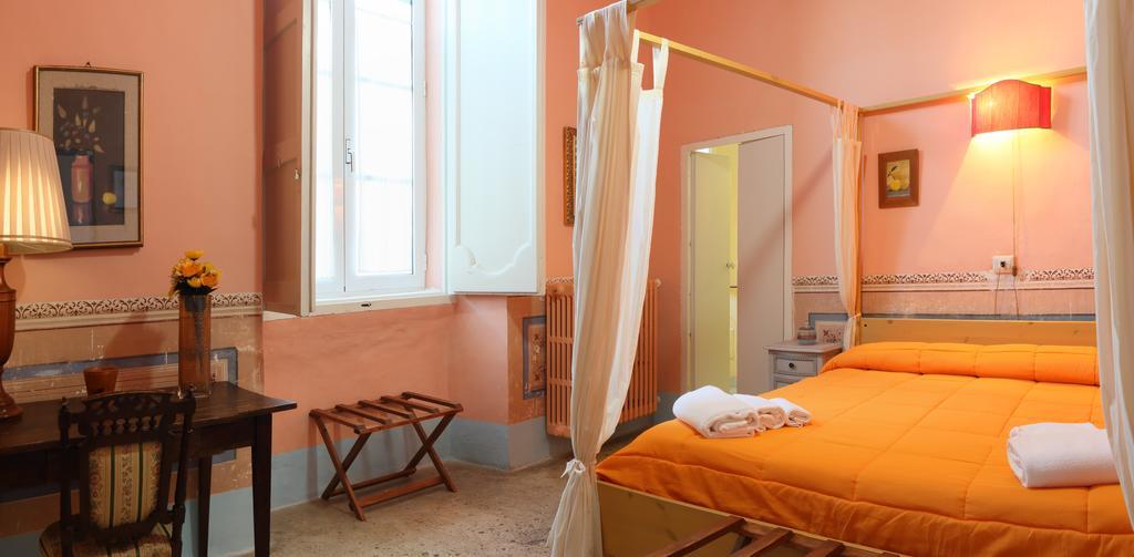 B&B Dimora Muzio And Restaurant Gallipoli Extérieur photo